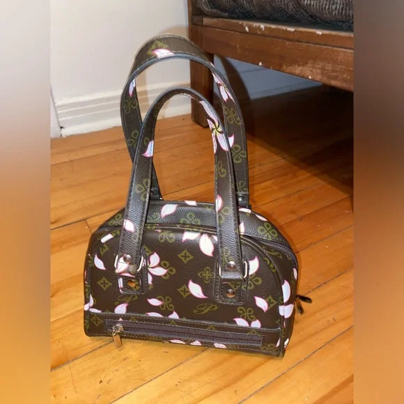 Handbag - Picture 1 of 5